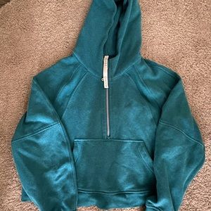 Lululemon scuba crop! XL/XXL